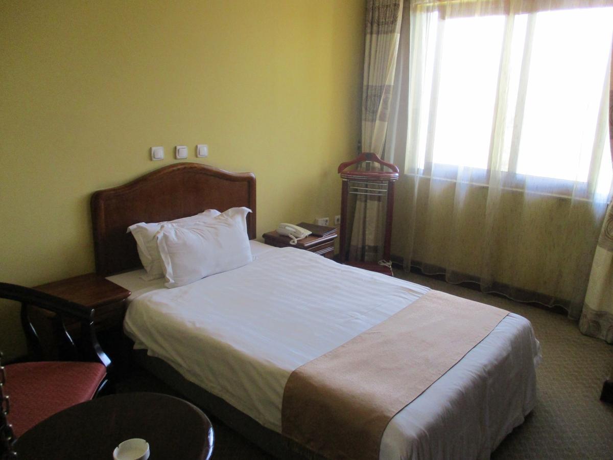 Damu Hotel Addis Abeba Buitenkant foto